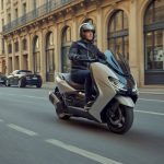 BMW scooter 3 roues : pourquoi ce maxi-scooter séduit les motards en ville